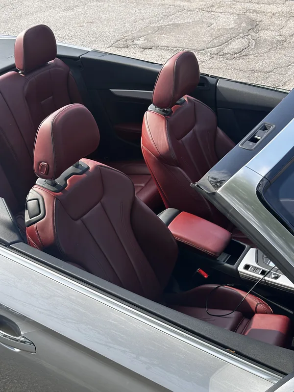 Audi A5 Convertible photo 8