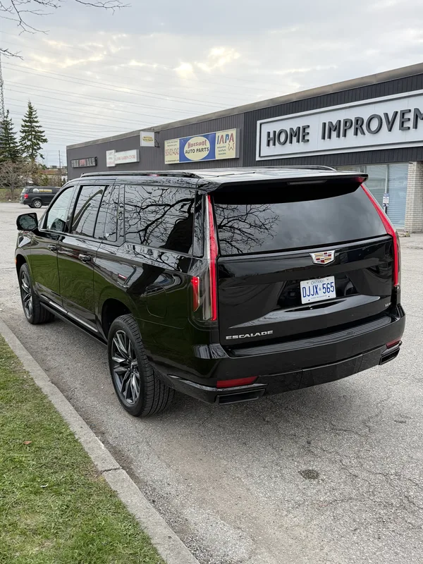 Cadillac Escalade photo 7