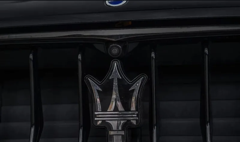 Maserati Levante photo 6