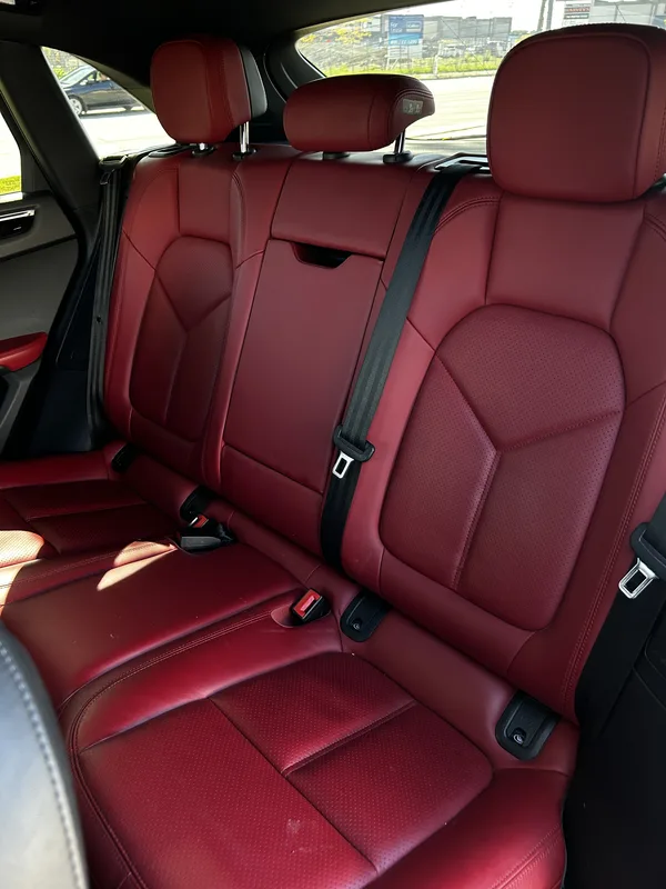 Porsche Macan S photo 8
