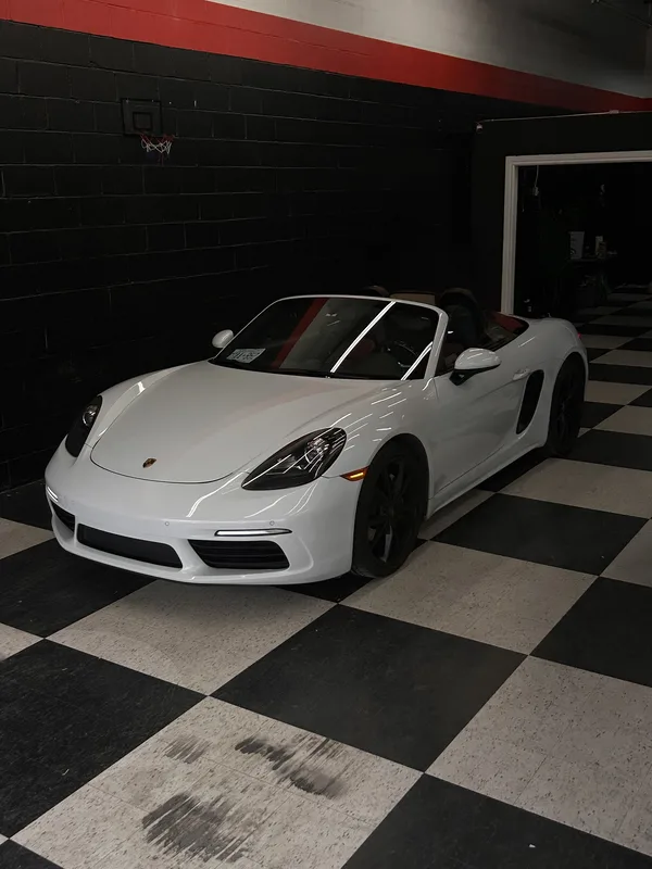 Porsche 718 Boxster photo 8