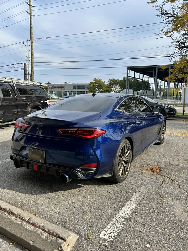 Infiniti Q60 photo 8