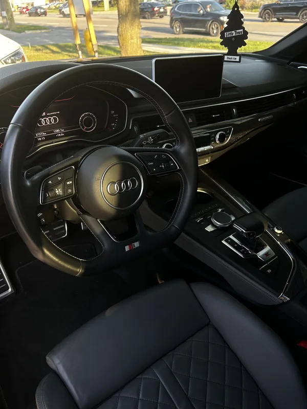 Audi S5 photo 9