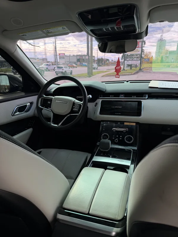 Range Rover Velar photo 6